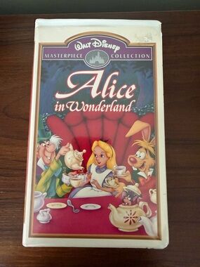 90s Walt Disney Alice in Wonderland VHS